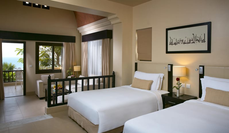 middle-east-holidays-ras-al-khaimah-the-cove-rotana-resort-sea-view -two-bedroom-villa-twin-room